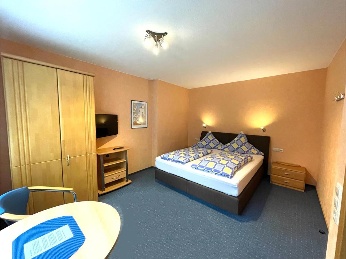 Zum Weingutsmuseum Hotel Cochem Luaran gambar