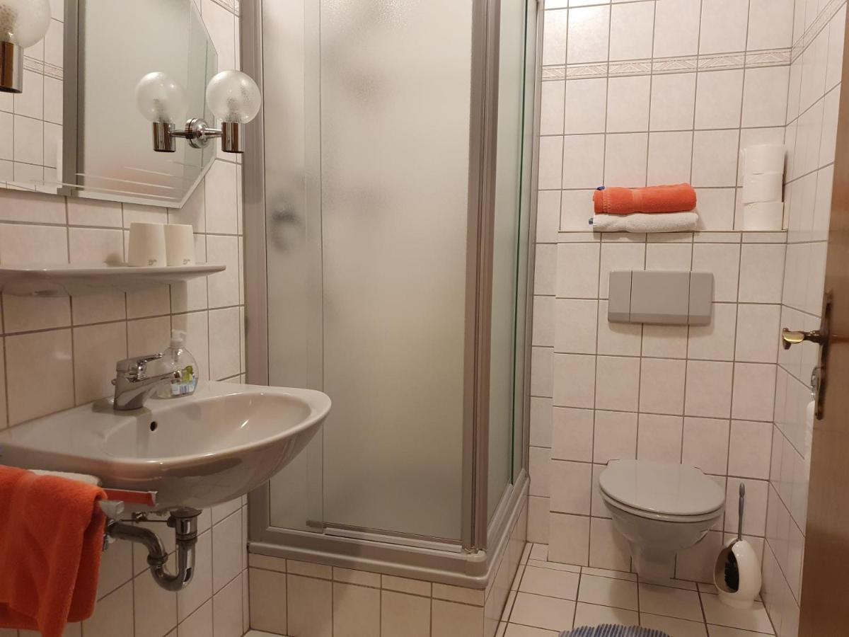 Zum Weingutsmuseum Hotel Cochem Bilik gambar